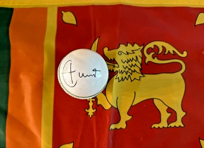 Lasith Malinga (Sri Lanka) signed White Steeden Cricket Ball +COA / Proof - Image 1 of 4