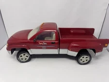 2002 Breyer Maroon Dually Pickup Truck Giddy Up 22” Long Horse Trailer Toy
