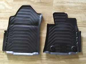 Toyota Hilux Genuine Rubber Floor Mats Front 2 Pieces Ebay