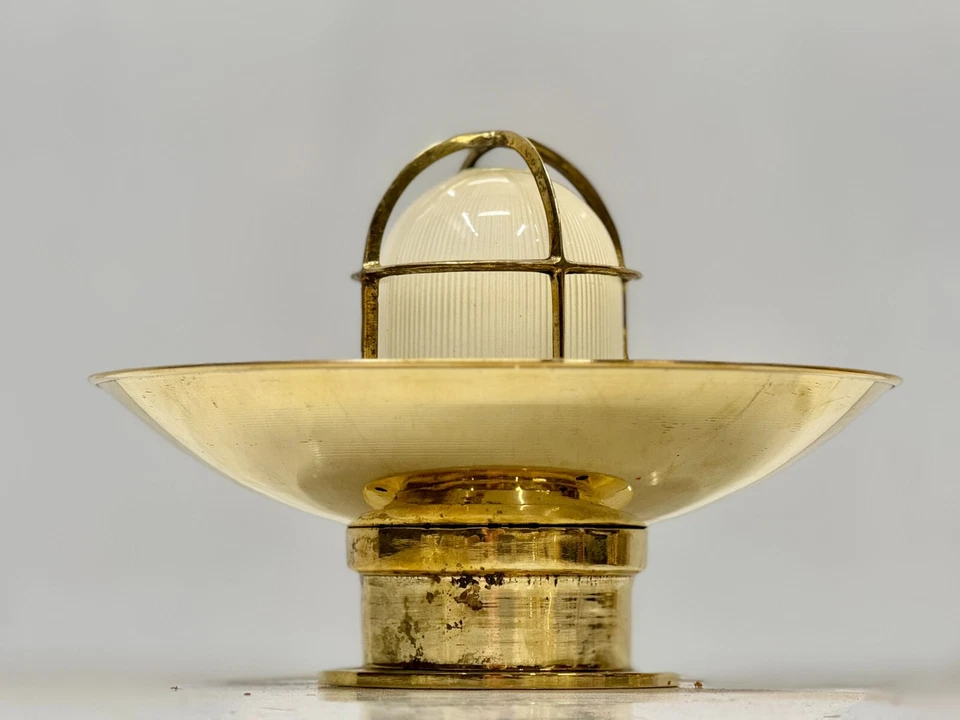 Juego de 2 luces de barco de latón antiguas originales náuticas pantalla de vidrio blanco vintage Foto 4 de 4