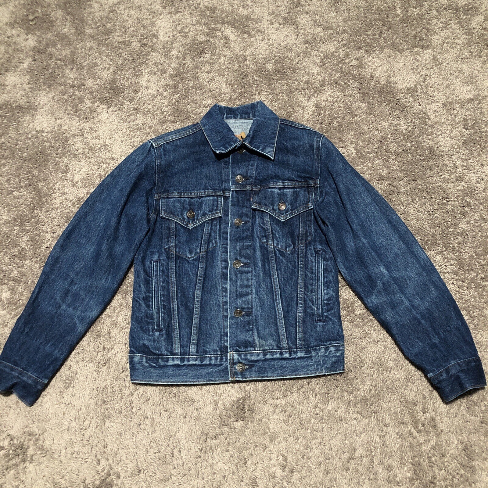 Vintage Levi’s Denim Trucker Jacket Men’s Size 32 Blue 70506-0216 Made In Canada