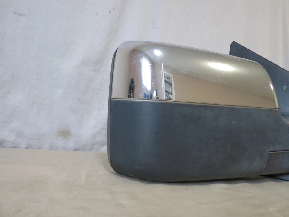 07 08 Lincoln Mark LT POWER HEAT PWR FOLD Mirror Right PASSENGER w/ Turn OEM - Image 3 of 4