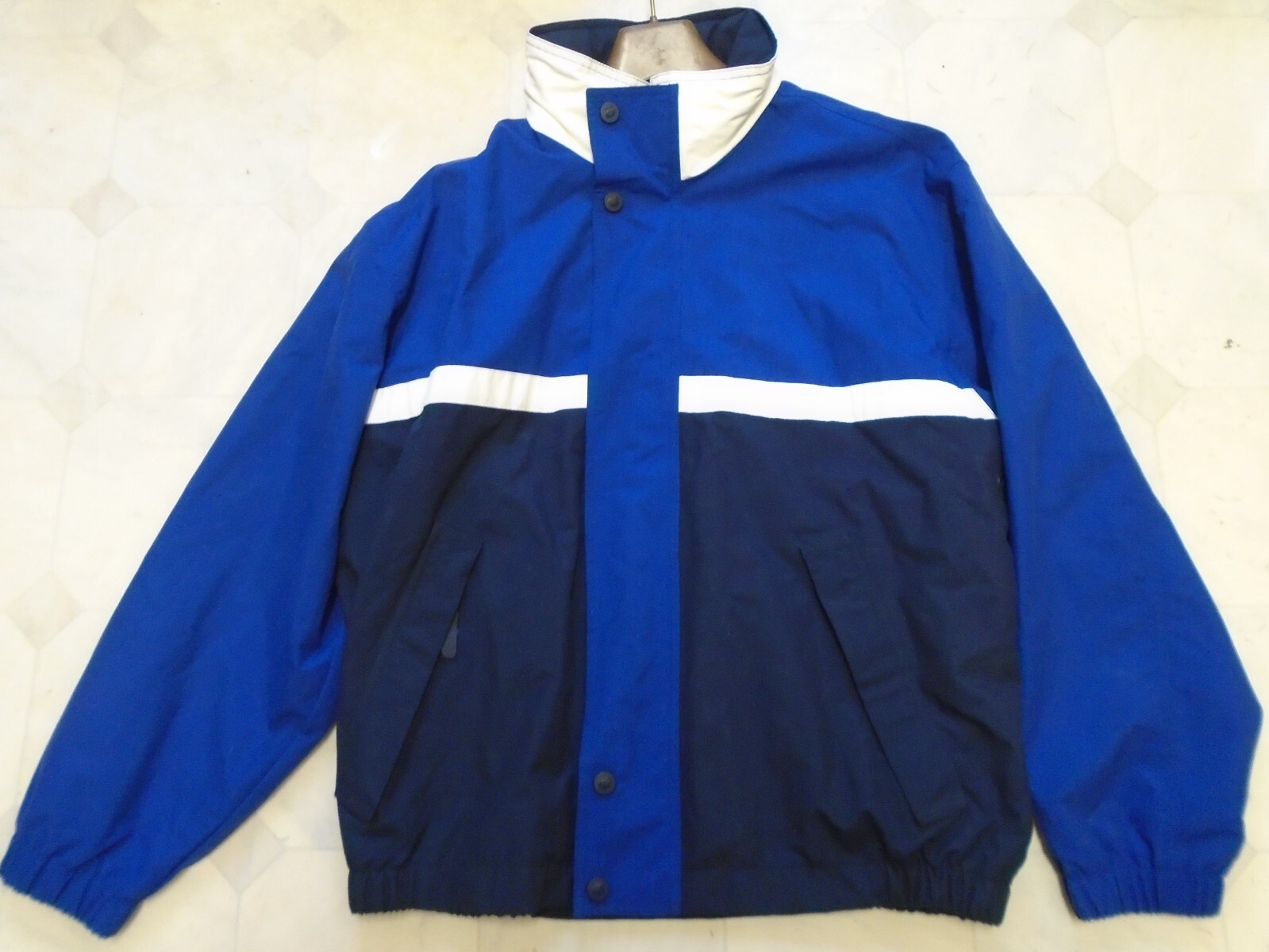 Robust M&S Mens Outdoor Active Wear Marine Blue Raincoat With Concealed