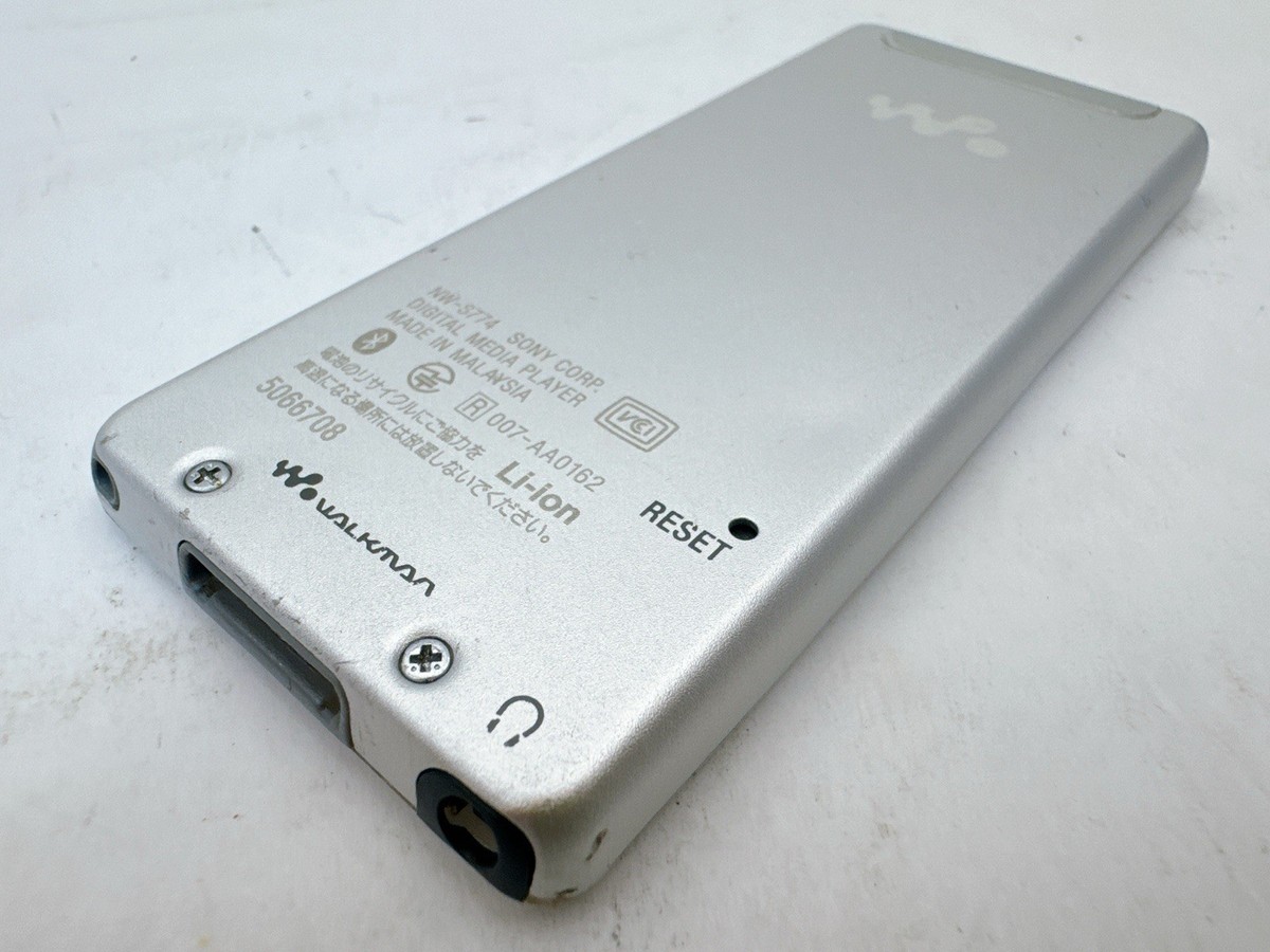 Sony Walkman NW-S774 8GB White Digital Media Player Bundle Speaker