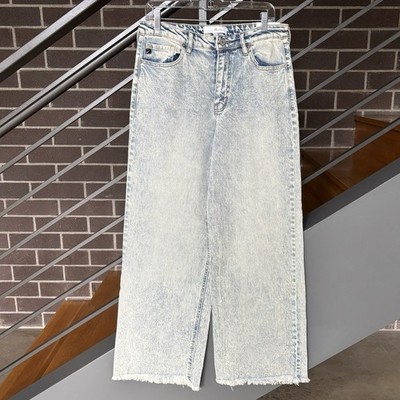 NWT KanCan Jeans 31x29 (tag11/29) Stone wash Wide Leg Flare High rise Raw Hem