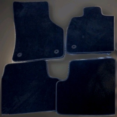 Volkswagen Caravelle 5GM.864.451 OEM Floor Mats Set Of 4 Factory Black 