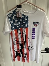 New w/ Tags Superman Embroidered Graphic Crew Neck T-Shirt Men M White