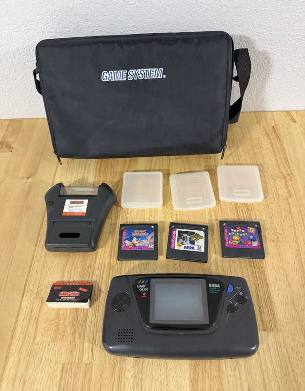 SEGA Game Gear Handheld Console w/ Game Genie, Carry Case & 3 Games HUGE LOT 