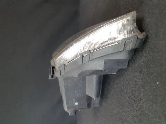 2011 Hyundai Azera Grandeur Left Headlight - Image 2 of 4