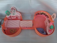 bespielt - Vintage 1994 - BARBIE Koffer Haus ...