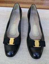 Vintage Salvatore Ferragamo Vara Bow Pumps Black 8.5 2A READ
