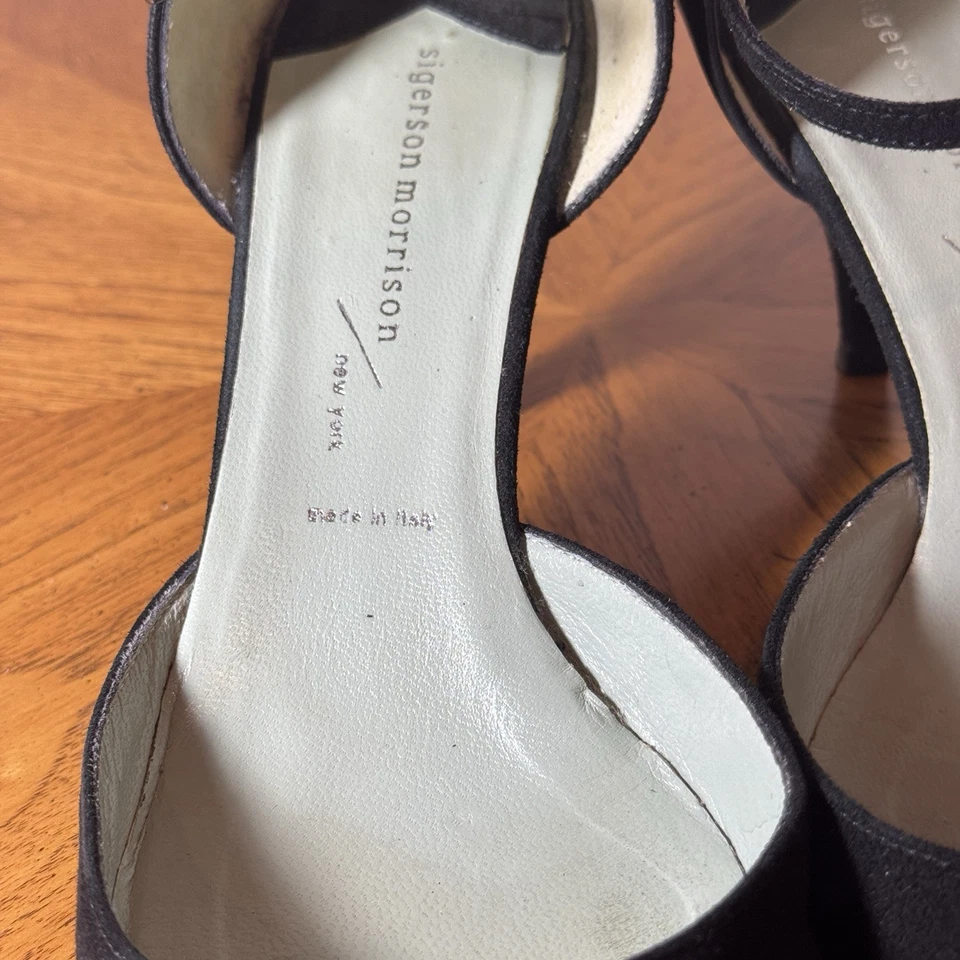 Sigerson Morrison ITALY Black Suede and Leather Kitten Heel Shoes - Image 4 of 4