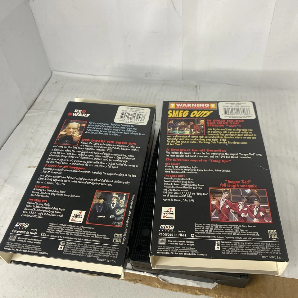 Лот из 2 VHS BBC красный карлик SMEG OUTS и SMEG UPS - Изображение 4 из 4