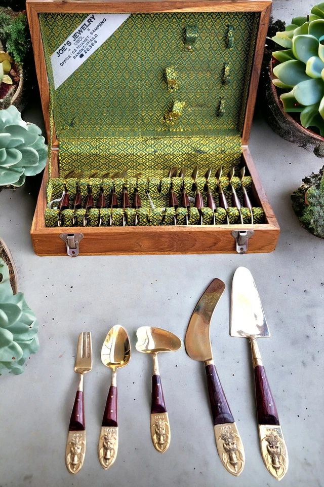 Juego de 8 cubiertos de postre de latón teca vintage Tailandia Siam con estuche de madera  Foto 2 de 4