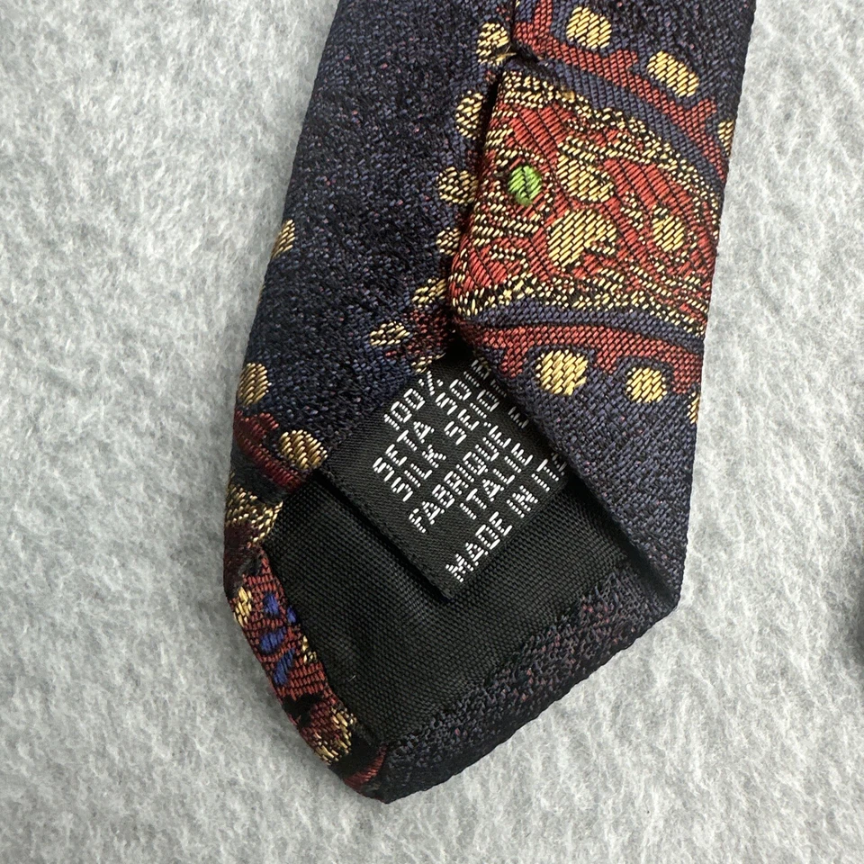 Corbata BOSS HUGO BOSS 100 % seda púrpura rojo cachemira MI Italia usada en excelente estado 60”, 3,5” Foto 2 de 4