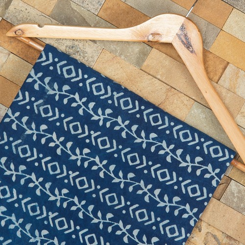 2.5 Yards Fabric Cotton Indigo Blue Fabric Hand Block Printed Crafting Fabric - Picture 4 of 7
