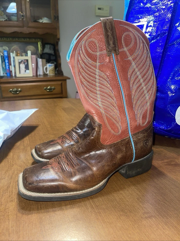 Ariat Women’s Square Toe Brown , turquoise And Orange 8B  Boots - Image 4 of 4
