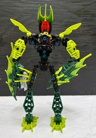 Lot of 2 LEGO Bionicle Glatorian sets Vorox 8983 & Gresh 8980 with instructions