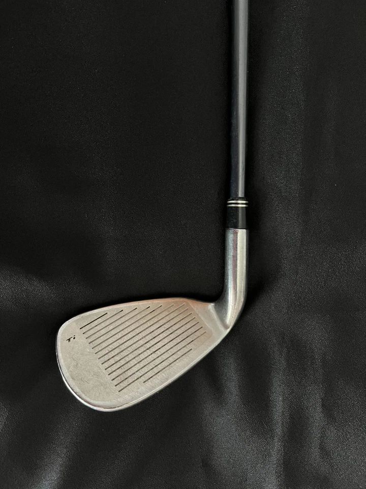 TAYLORMADE XD BURNER PITCHING WEDGE RH 44* REXAX GRAPHITE SHAFT GOLF PRIDE GRIP - Image 2 of 4