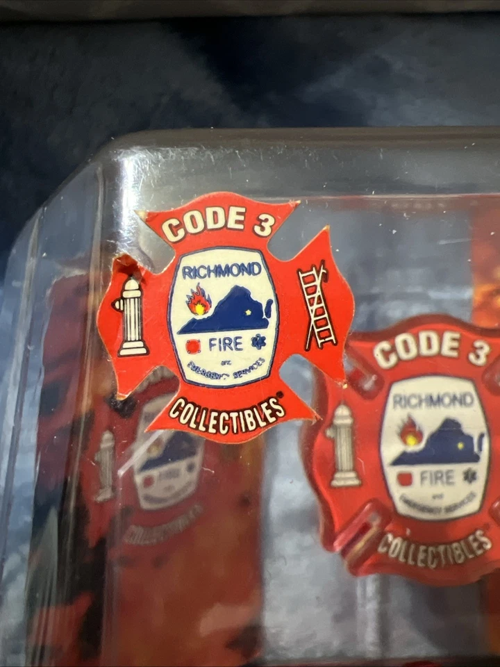 Code 3 Suburban Limited Edition Richmond Fire and Emergency 1:64 Scale In Box - Image 2 of 4