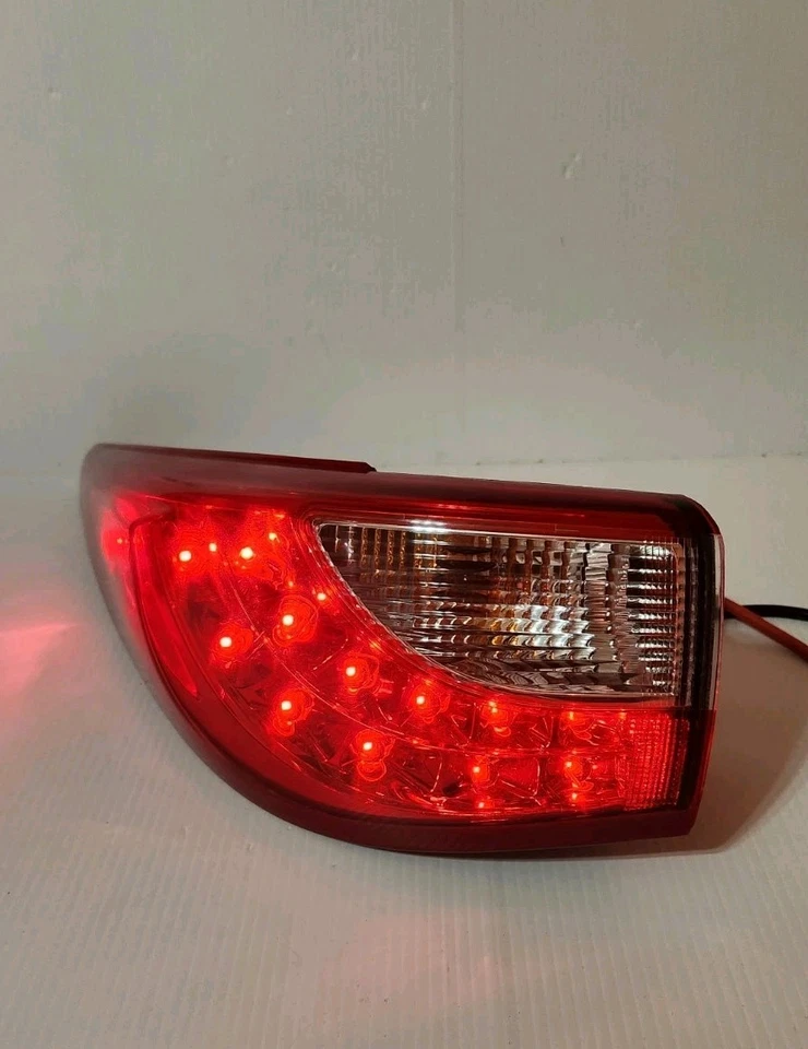 Infiniti JX35 QX60 2013-2015 conductor izquierdo lado izquierdo luz trasera LED probada. Foto 4 de 4