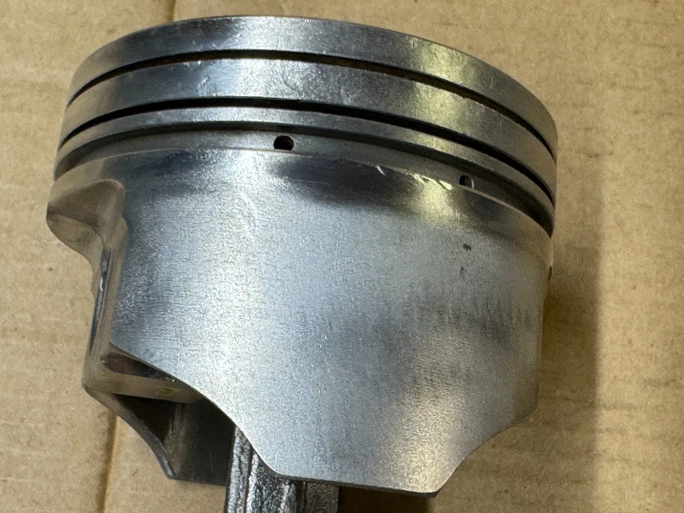 Pistón y varilla forjados de fábrica 87-93 Ford Mustang 1 302 rodillos OEM TRW pistones #1 Foto 3 de 4