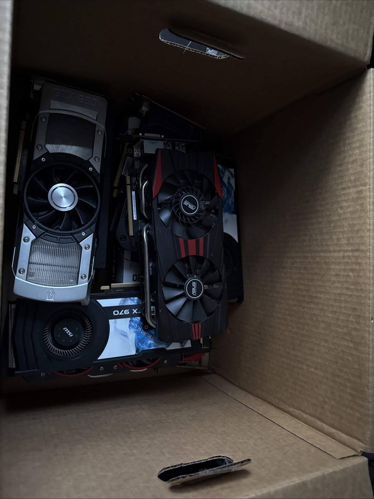 Lot of 16 Mixed Graphics Cards Radeon, NVIDIA, GE Force, Untested