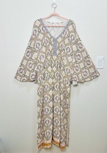 World Market S/M Floral Kaftan Paisley Print Beaded Floral Trim White Lotus Boho - Picture 1 of 9