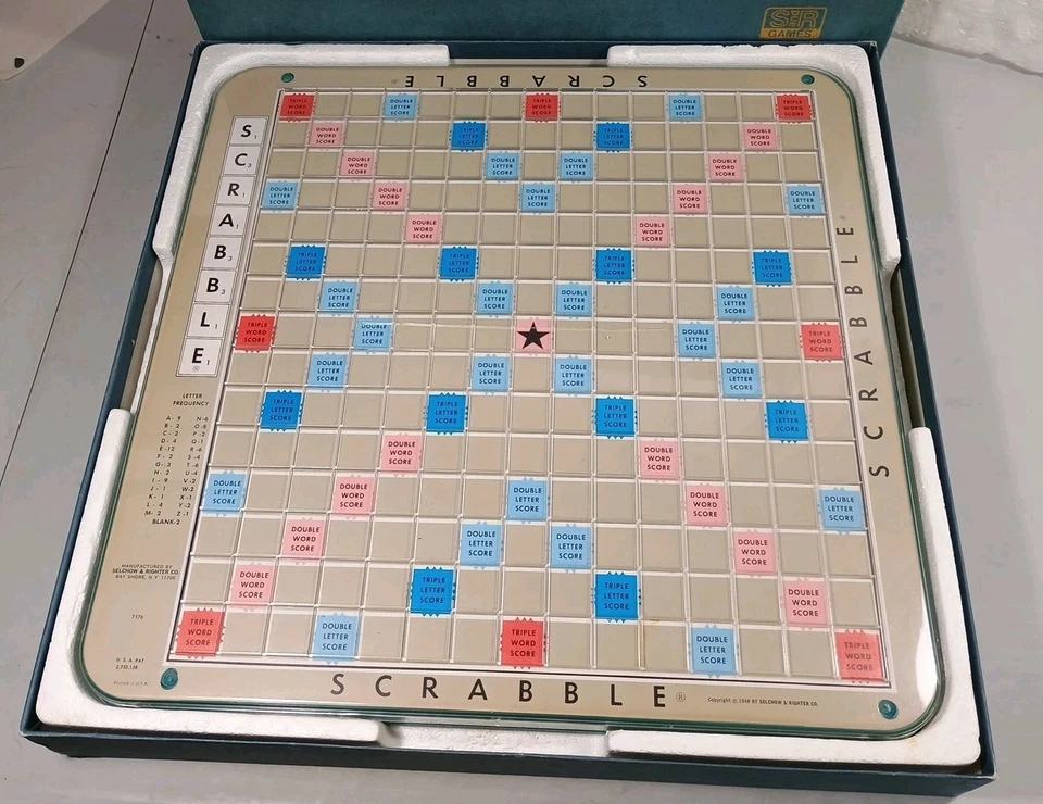 Selchow & Righter Scrabble Deluxe Edition Turntable Vintage 1977 Complete  - Image 2 of 4