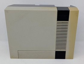 Nintendo NES Control Deck Console Bundle w Box, Guide, Zapper, & Mario - Tested!