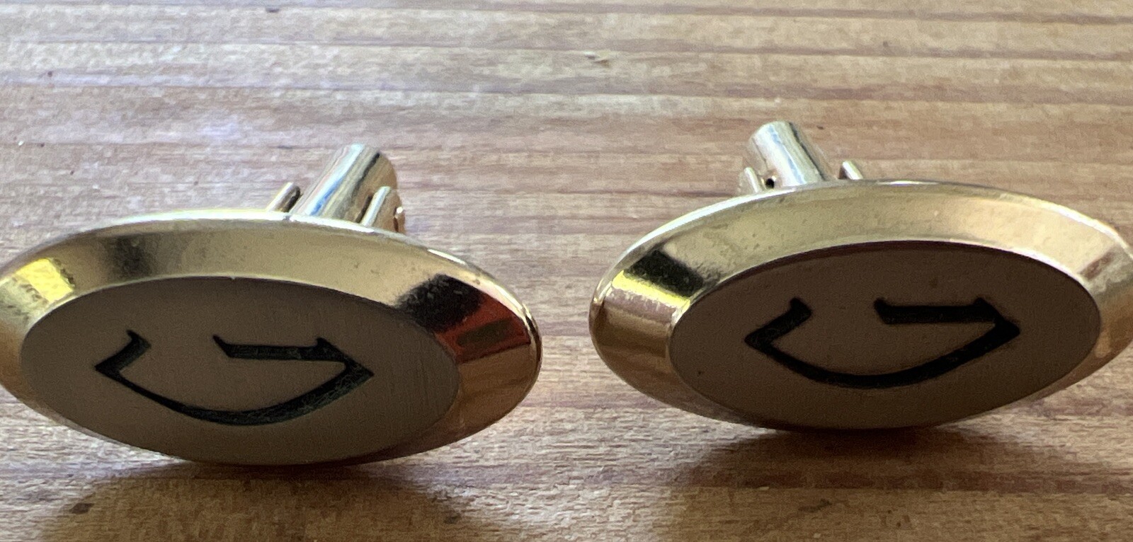 Oval Initial G Gold Brushed Vintage Plated Cuff Links Elegant Design-image