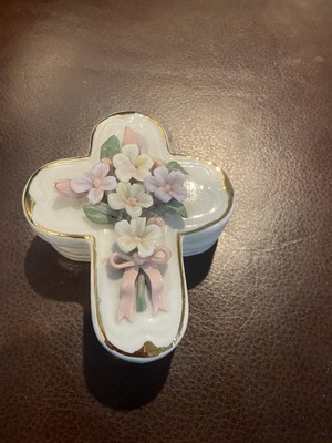 T5--Enesco Cross Trinket Box