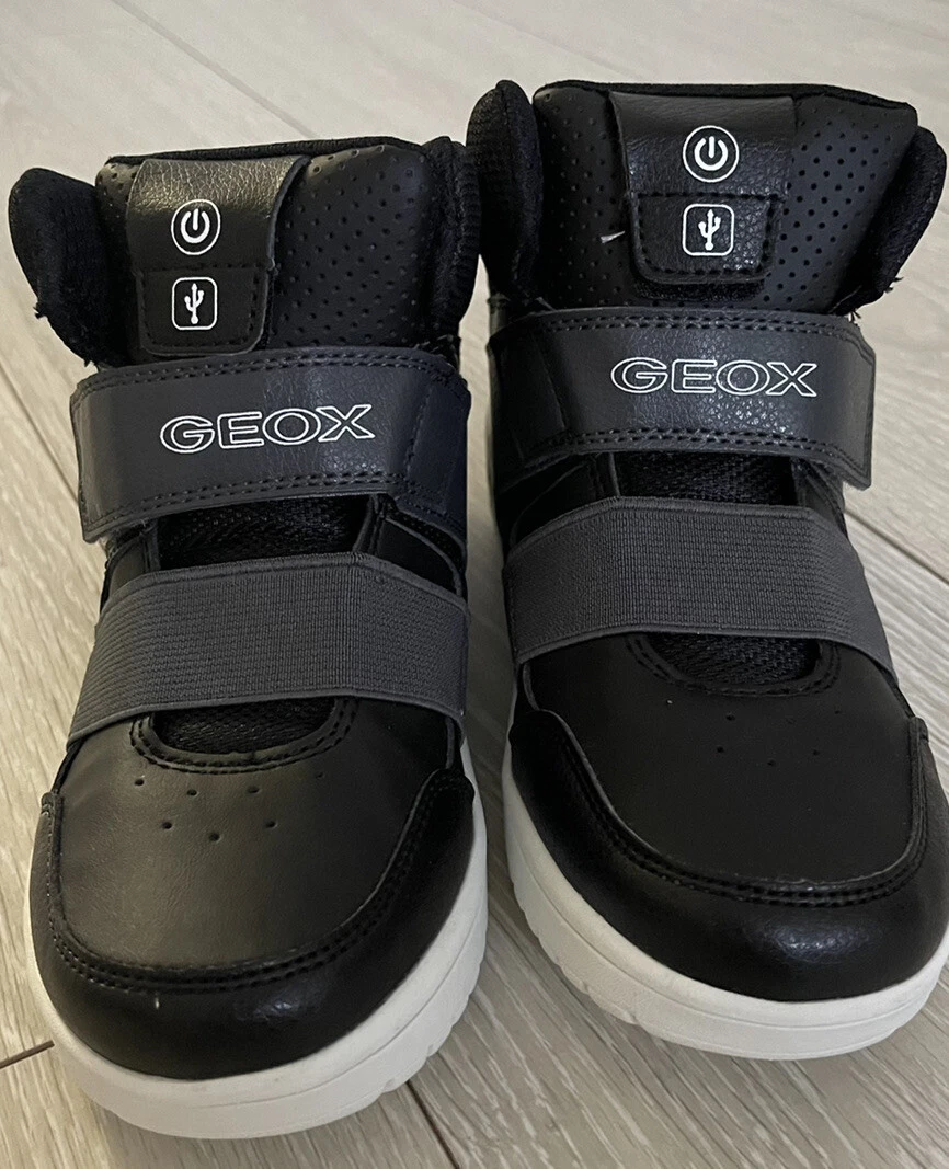 NWT Geox Kid Respira Boys Xled Black Light-Up Geobuck+Text ￼Sneakers Sz3 |