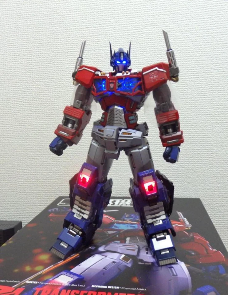 Transformers Kuro Kara Kuri #04 Optimus Prime FLAME TOYS Action Figure Die Cast - Image 3 of 4