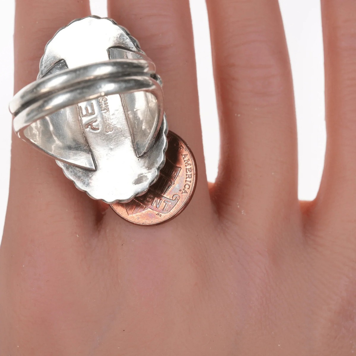 sz15 AE Vintage southwestern sterling and turquoise ring View 3