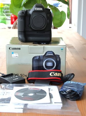 Canon EOS 5DS 50.6 MP SLR-Digitalkamera - in OVP, mit BG-E11