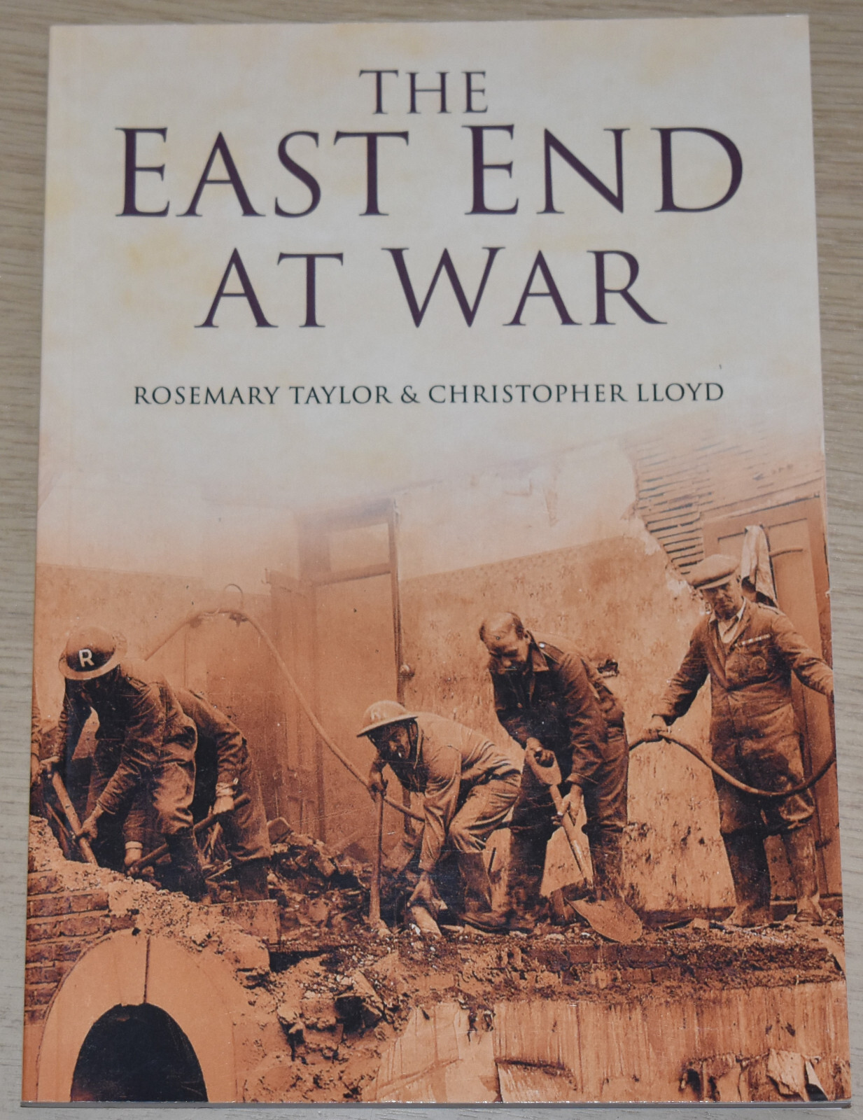 EAST END AT WAR Boer First Second World Wars History NEW People Memories Blitz