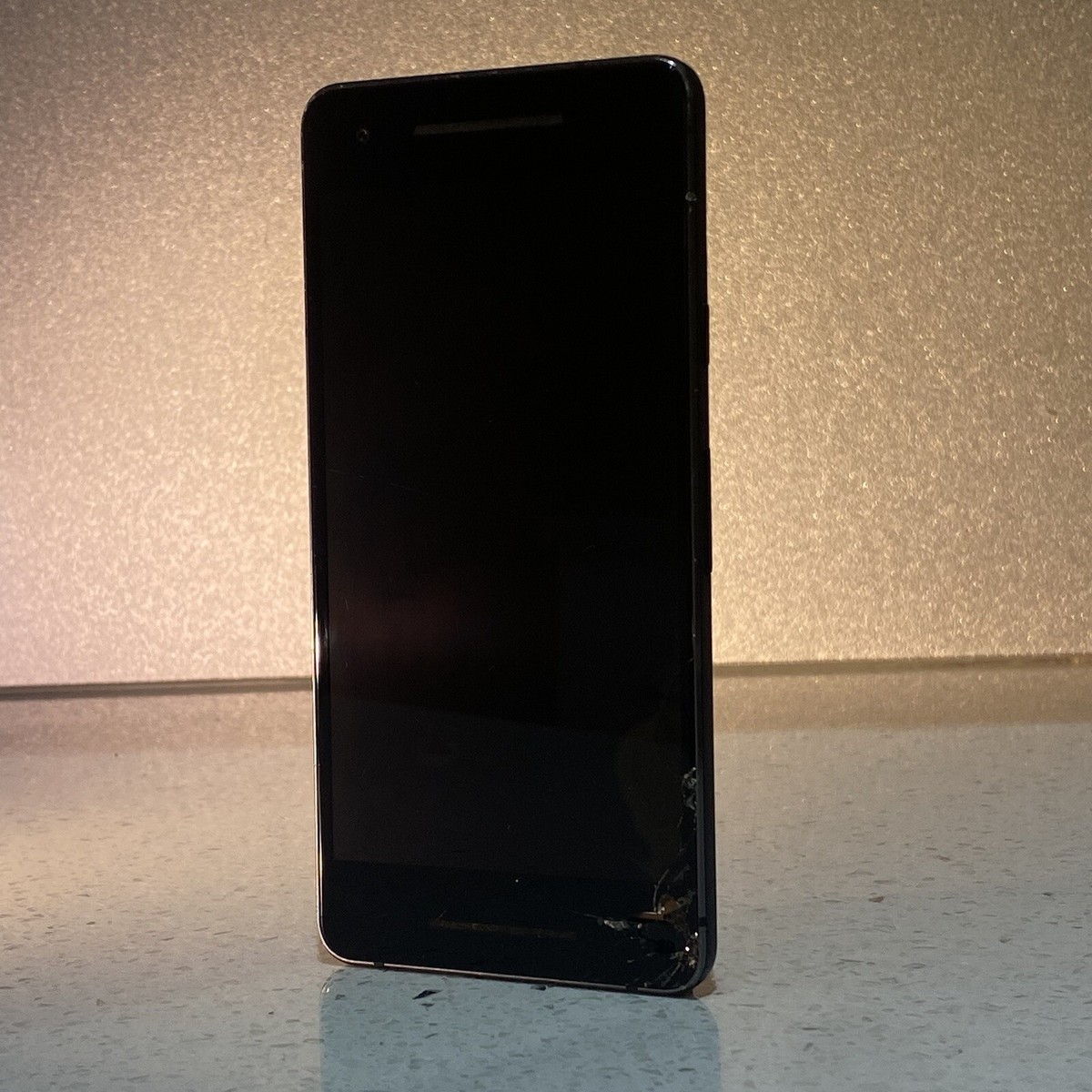 【専用／２台セット】Google Pixel 2 本体 ブラック 中古 動作品 Amazon | (SIMフリー) Google Pixel 2 64GB (Black) [並行輸入品