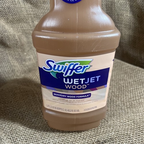 Swiffer WetJet Quickdry Formula Liquid Hardwood Wood Floor Cleaner Refill 1.25L - Picture 2 of 7
