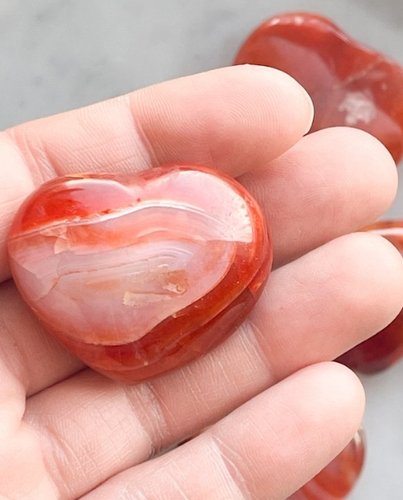 3pcs Natural Carnelian Crystal Red Heart Polished Healing Energy Love Reiki Gift - Picture 4 of 5