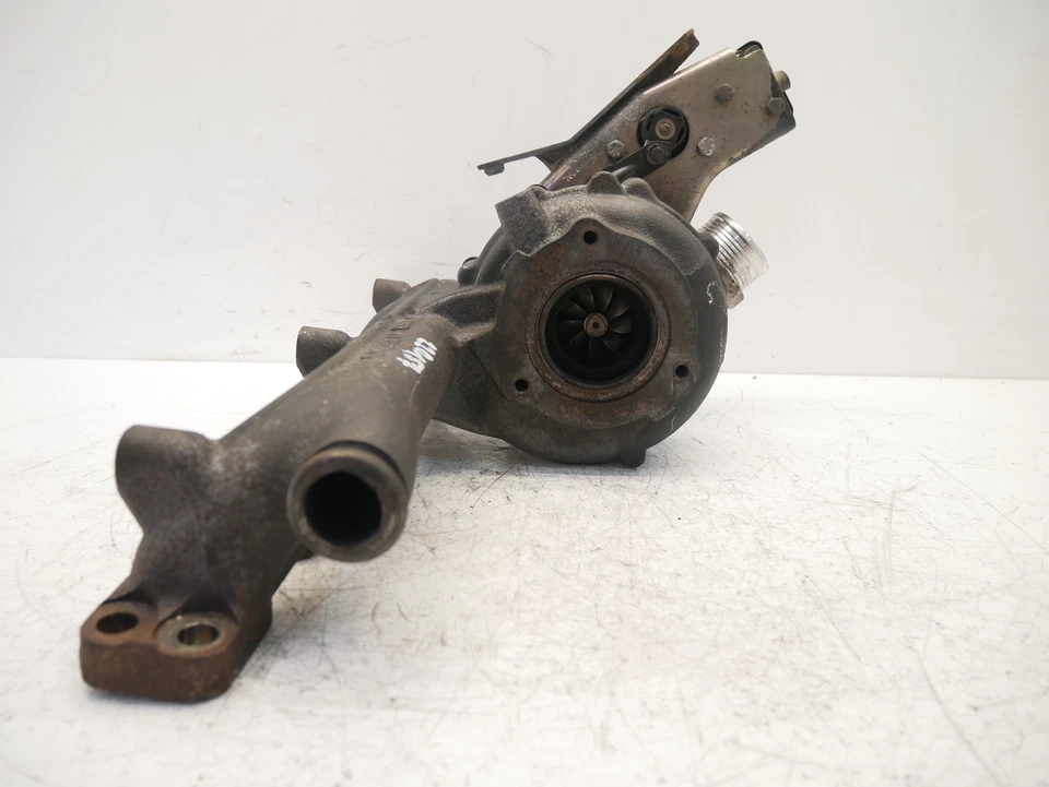Turbocompresor para Volvo C30 V50 2008 2,4 D5244T9 163 HP Foto 3 de 4