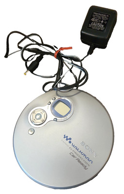 Sony DEJ756CK CD Walkman Portable Compact Disk Player with Power Cord TESTED