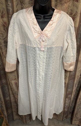 Vintage Early 1900s Edwardian White Cotton Eyelet And Silk Robe Dressing Gown XL - Picture 5 of 24