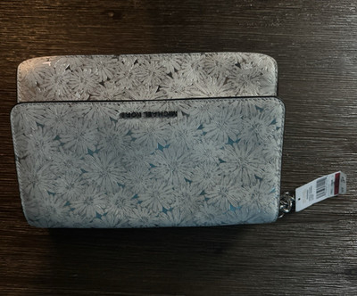 Michael Kors White/Silver Floral Coated Crossbody Bag Chain Strap Magnetic