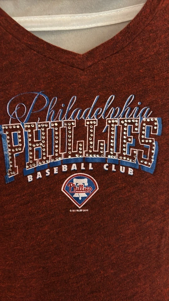 Philadelphia Phillies Touch by Alyssa Milano T-Shirt Women's SMALL V-Neck EUC - Image 3 of 4