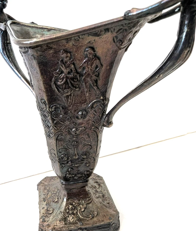 Art Nouveau Silverplate Trophy Loving Cup Vaso Figural Feminino 7,5" de Altura Assinado - Imagem 4 de 4
