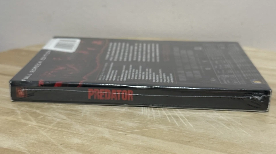 Predator - Iconic Special Edition - Full Screen Edition - New Sealed - Image 3 of 3