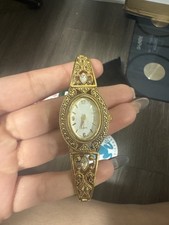 Gold-Tone Oval Quartz Women's Dress Wristwatch Metal Bracelet White Dial