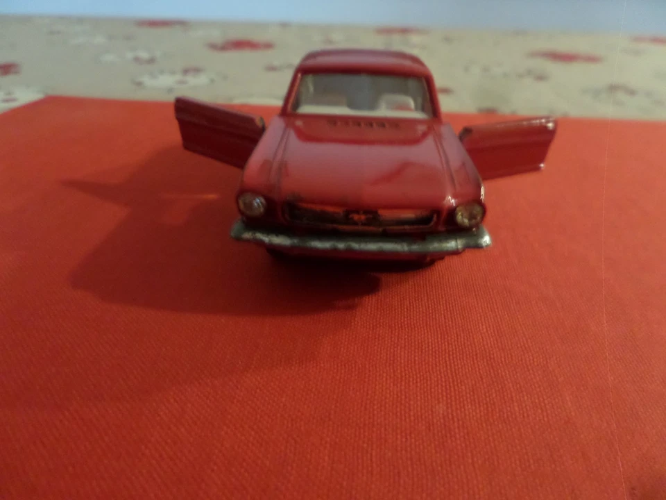 SOLIDO FORD MUSTANG N.147 - Immagine 3 di 4