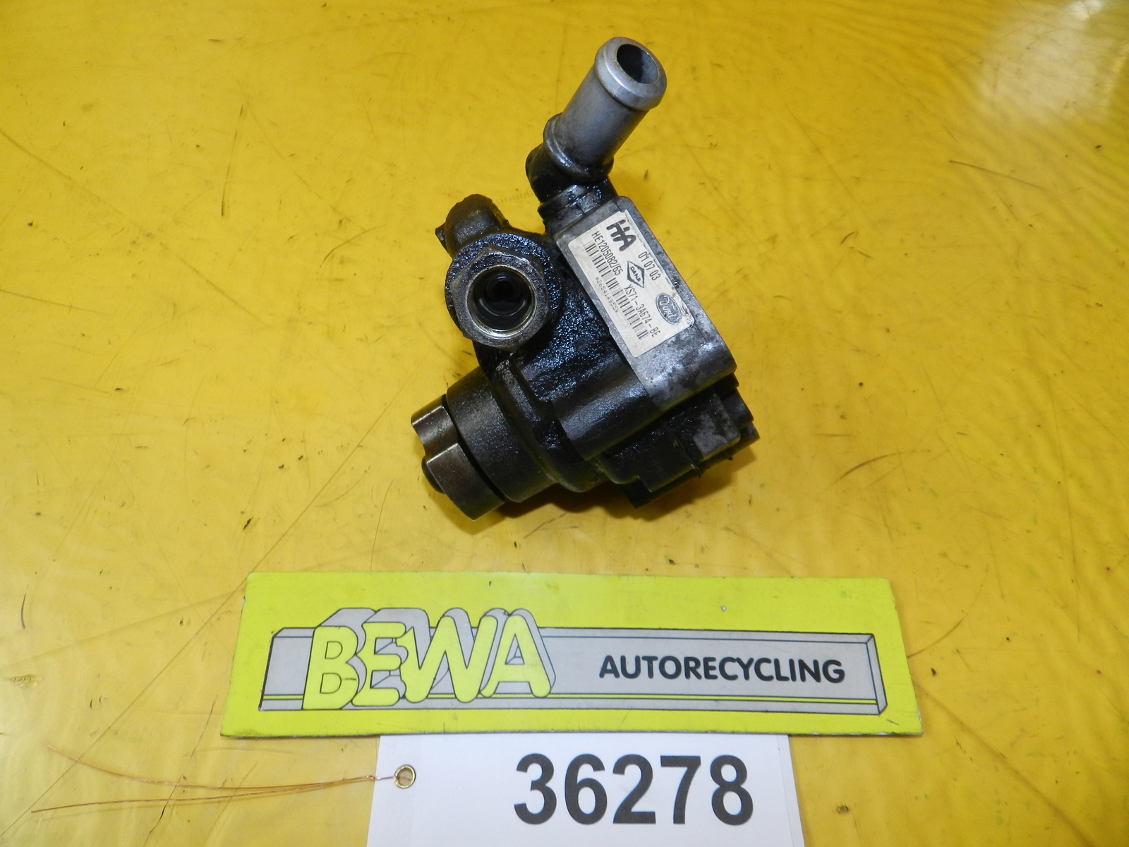 Servopumpe Ford Mondeo MK 3 III 2,0 TDCi Kombi XS71-3A674-BE Nr.36278 ...